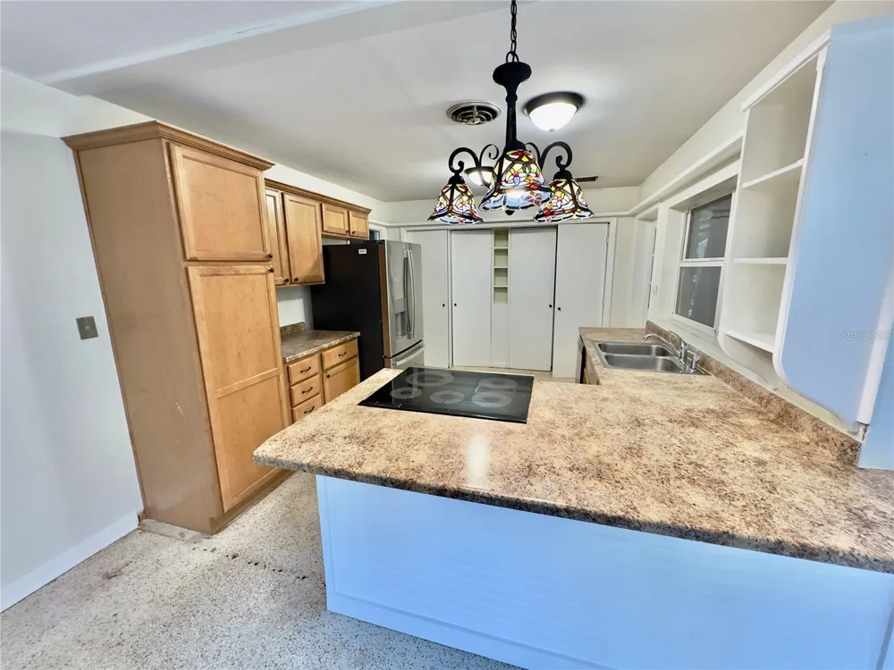905 NW 36TH AVENUE Gainesville, FL 32609