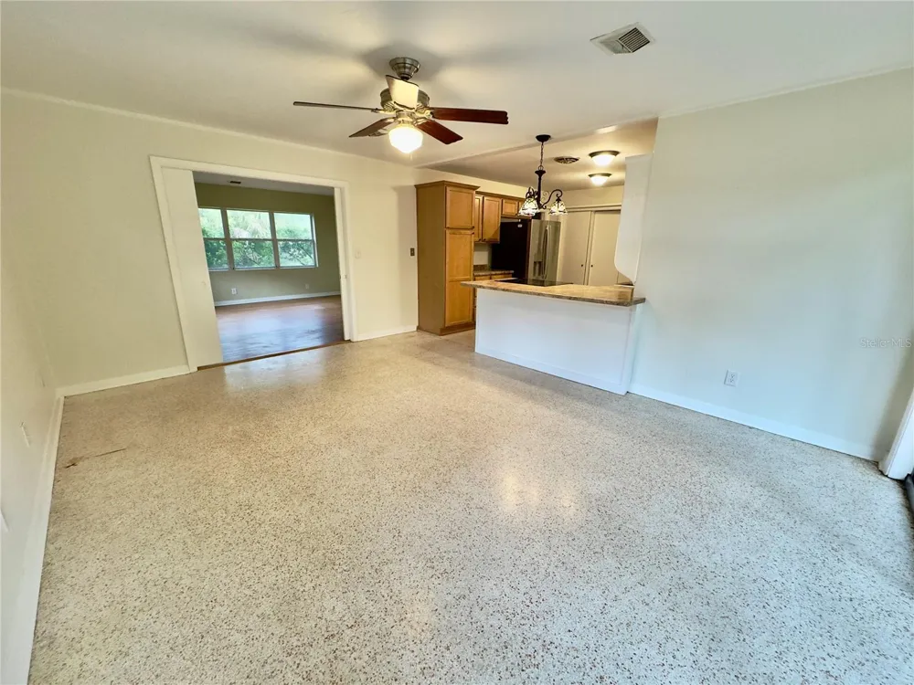 905 NW 36TH AVENUE Gainesville, FL 32609