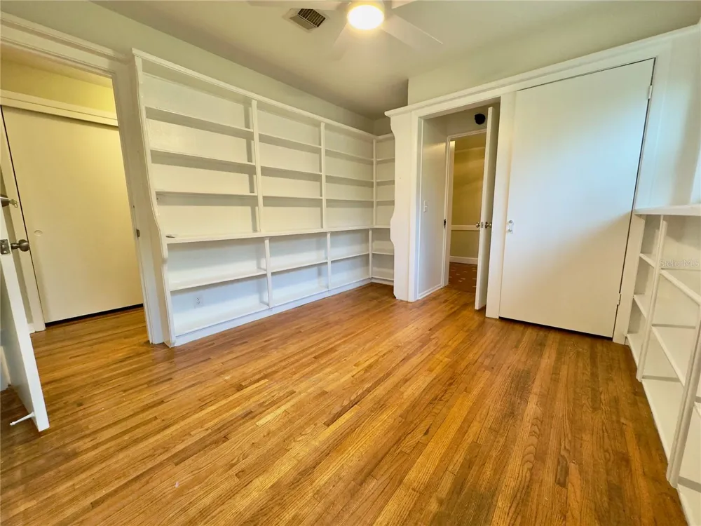 905 NW 36TH AVENUE Gainesville, FL 32609