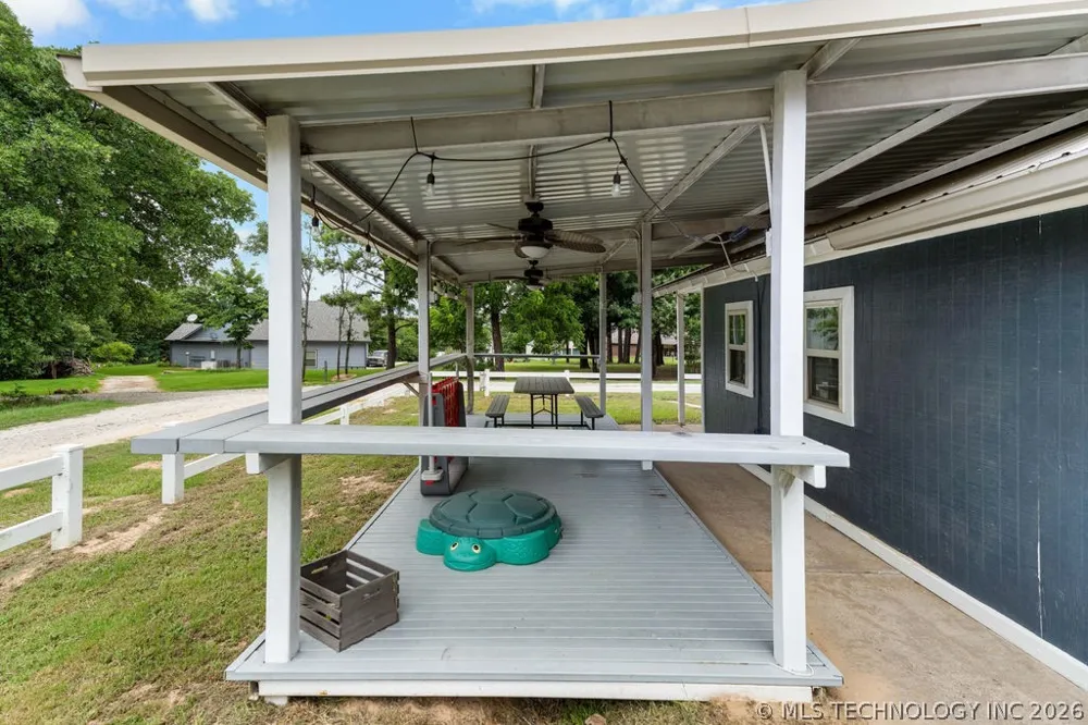 5112 Oakwood Kingston, OK 73439