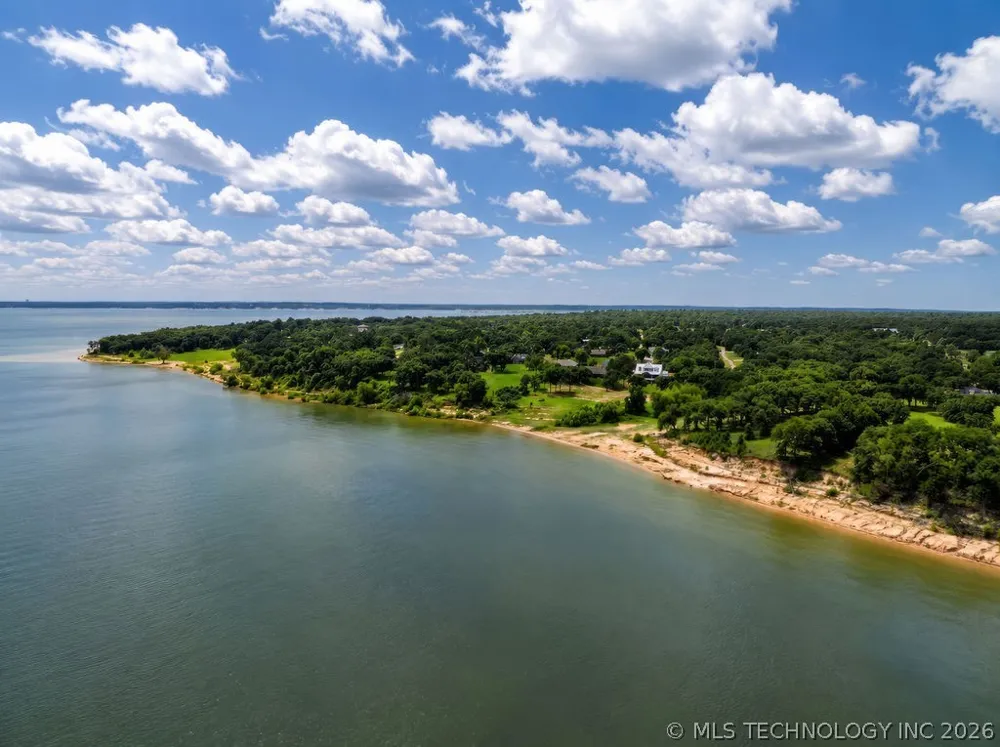 5112 Oakwood Kingston, OK 73439
