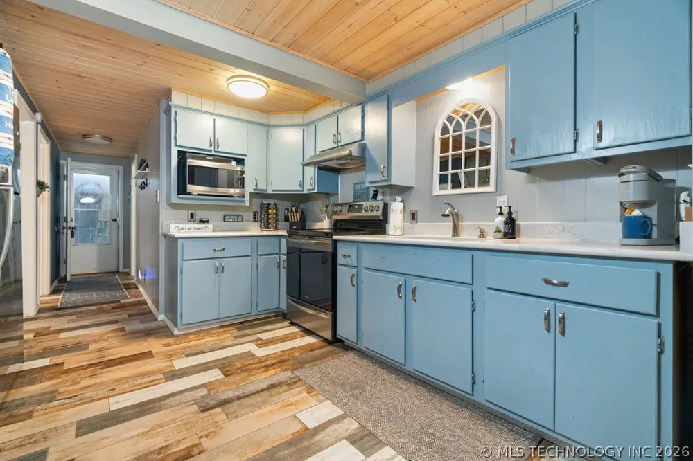 5112 Oakwood Kingston, OK 73439