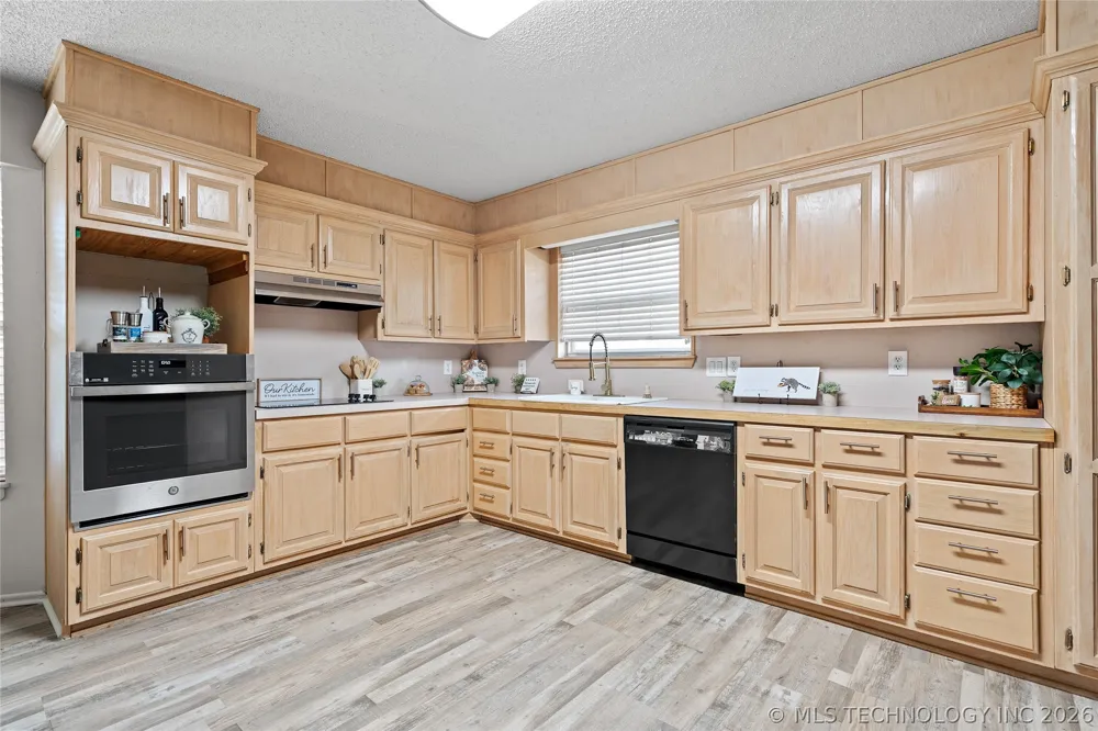 2026 11th Avenue NW Ardmore, OK 73401
