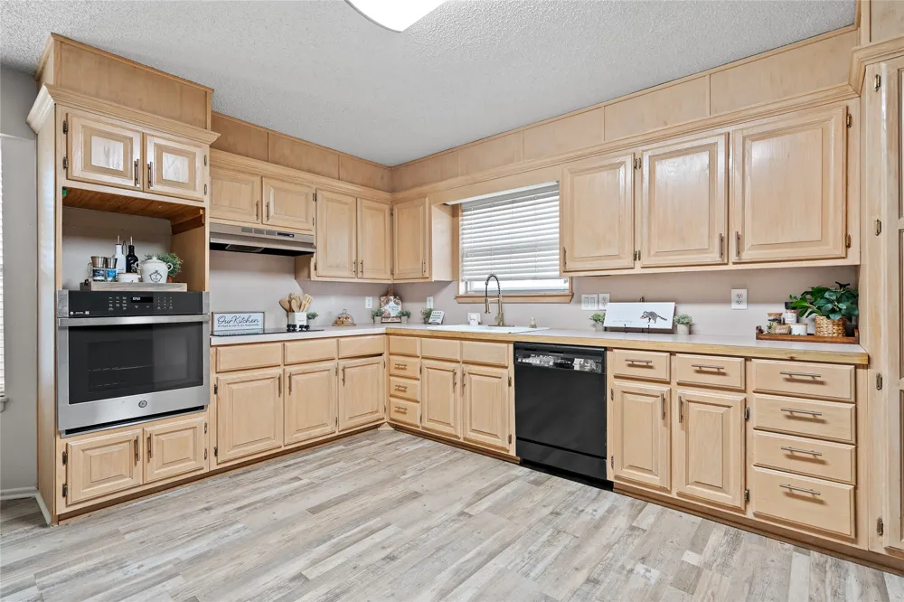 2026 11th Avenue NW Ardmore, OK 73401