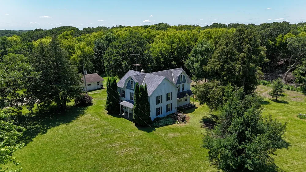 6565 165th Avenue NW New London, MN 56273