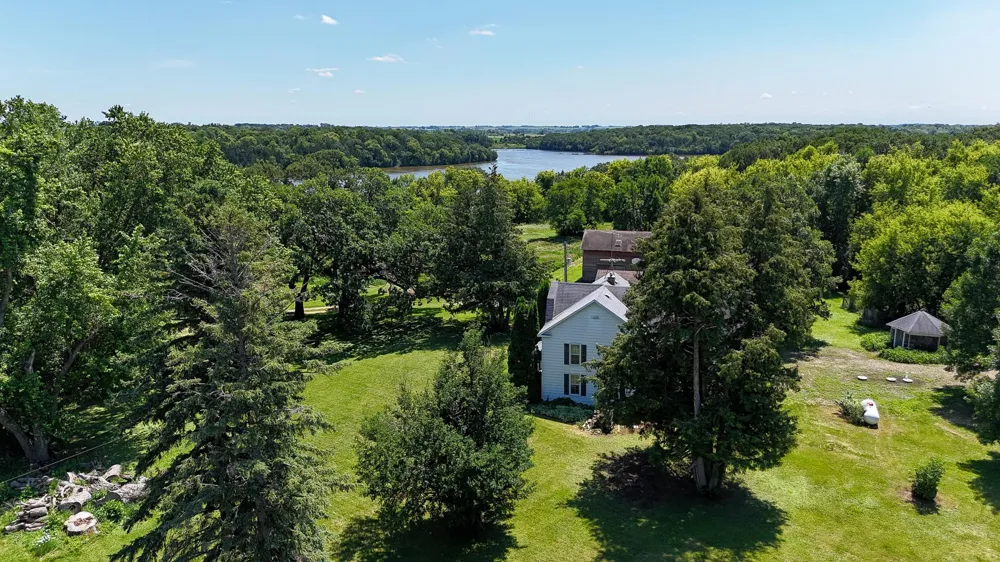 6565 165th Avenue NW New London, MN 56273