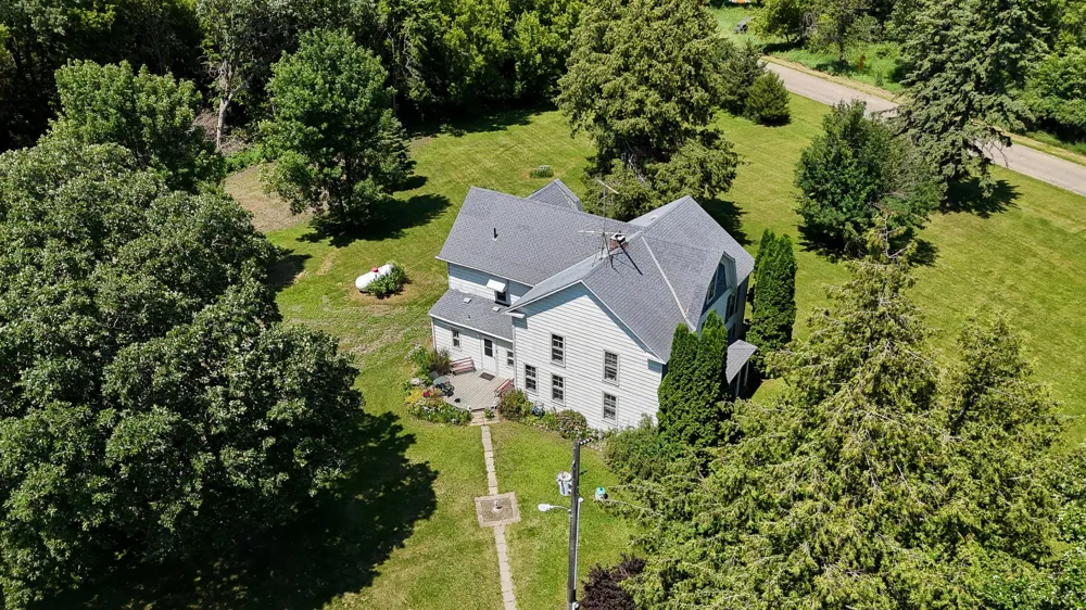 6565 165th Avenue NW New London, MN 56273