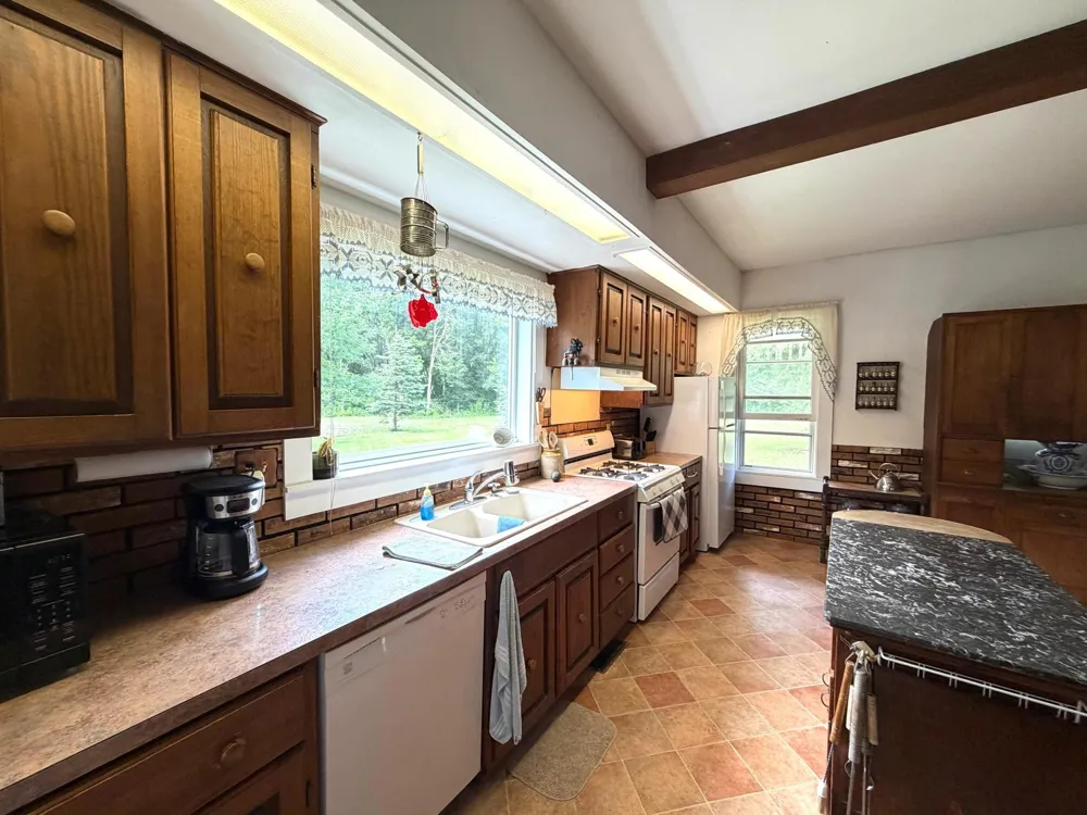 6565 165th Avenue NW New London, MN 56273