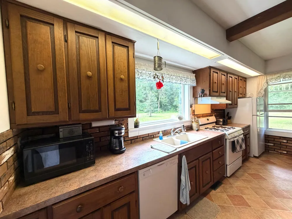 6565 165th Avenue NW New London, MN 56273