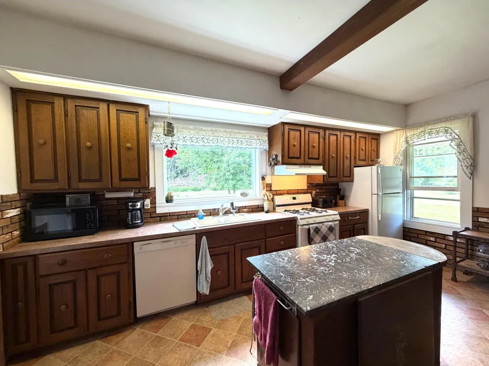 6565 165th Avenue NW New London, MN 56273