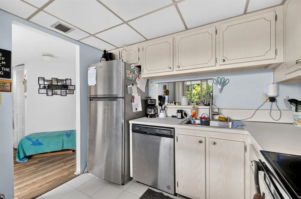 2600 NW 49th Avenue #410 Lauderdale Lakes, FL 33313