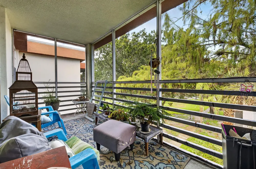 2600 NW 49th Avenue #410 Lauderdale Lakes, FL 33313