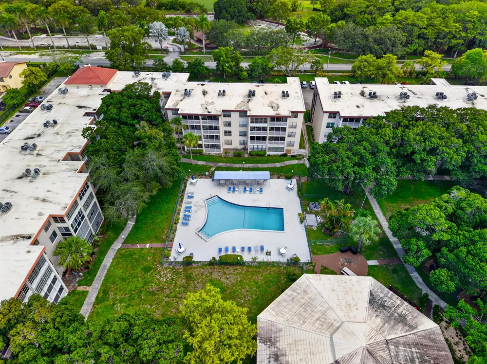 2600 NW 49th Avenue #410 Lauderdale Lakes, FL 33313