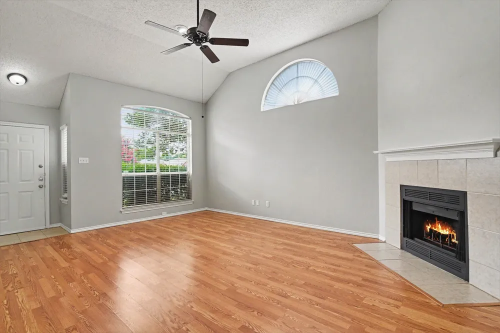 8844 Mystic Trail Fort Worth, TX 76118