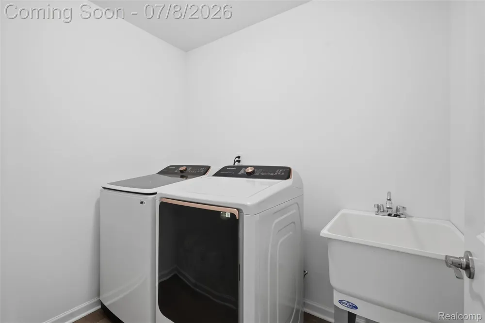 20633 Gidran Drive Lyon Charter Township, MI 48178