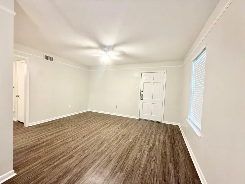 500 Willow Drive #C6 Lake Jackson, TX 77566