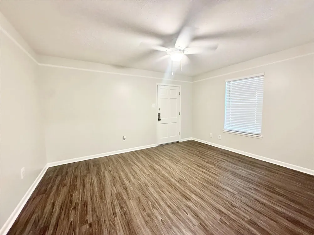 500 Willow Drive #C6 Lake Jackson, TX 77566