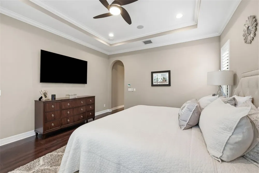 14231 AVON FARMS DRIVE Tampa, FL 33618
