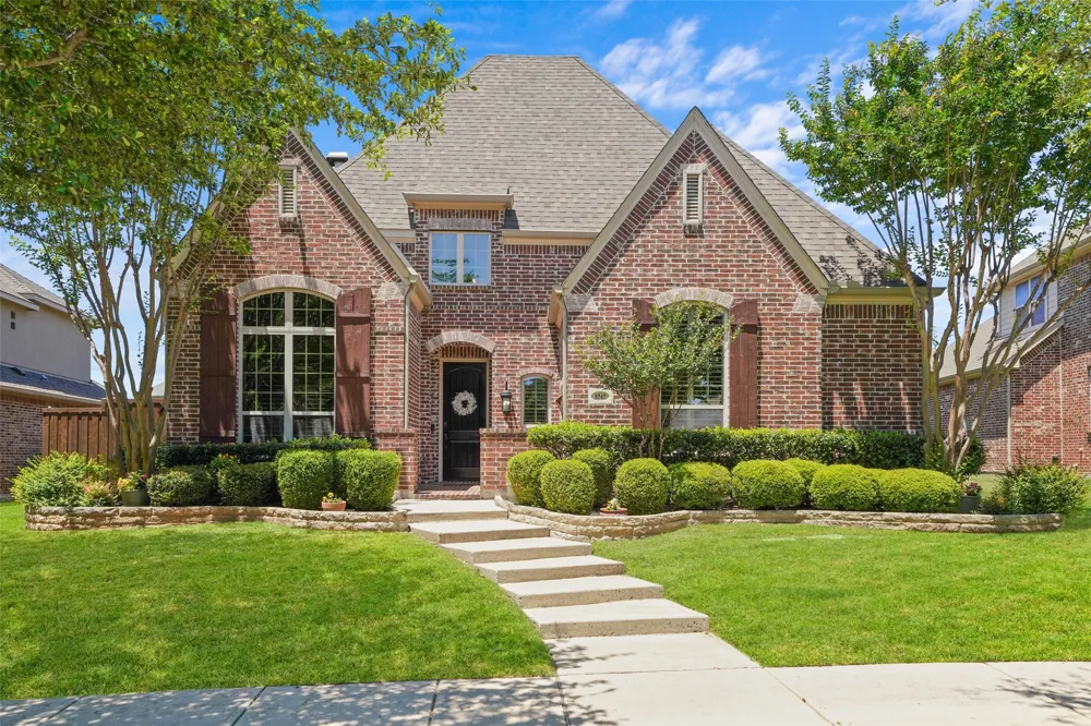 8747 Kelvington Drive Frisco, TX 75035