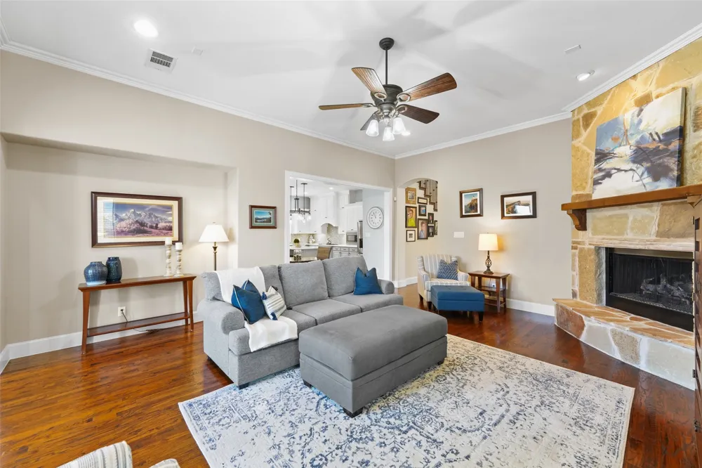 8747 Kelvington Drive Frisco, TX 75035