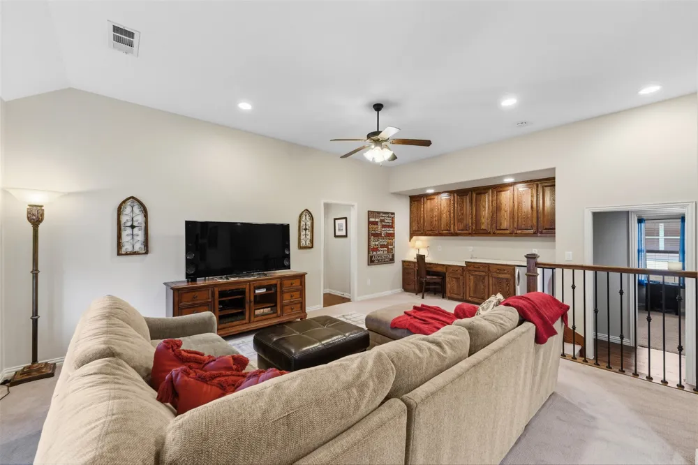 8747 Kelvington Drive Frisco, TX 75035