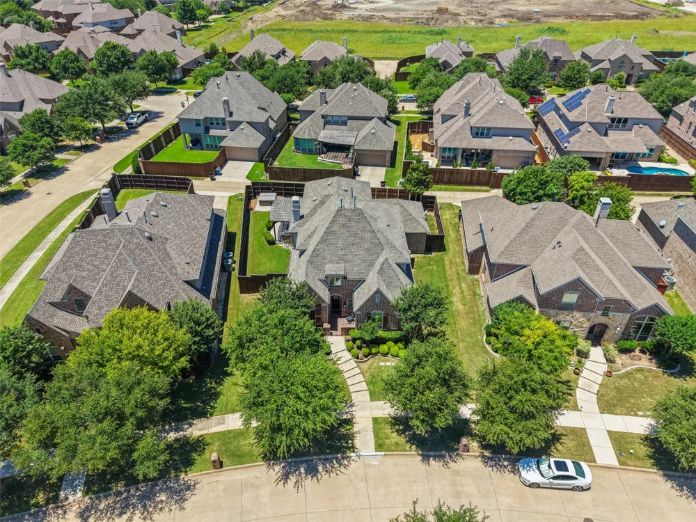 8747 Kelvington Drive Frisco, TX 75035