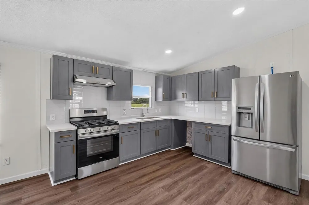 1955 Lauren Lane Sealy, TX 77474