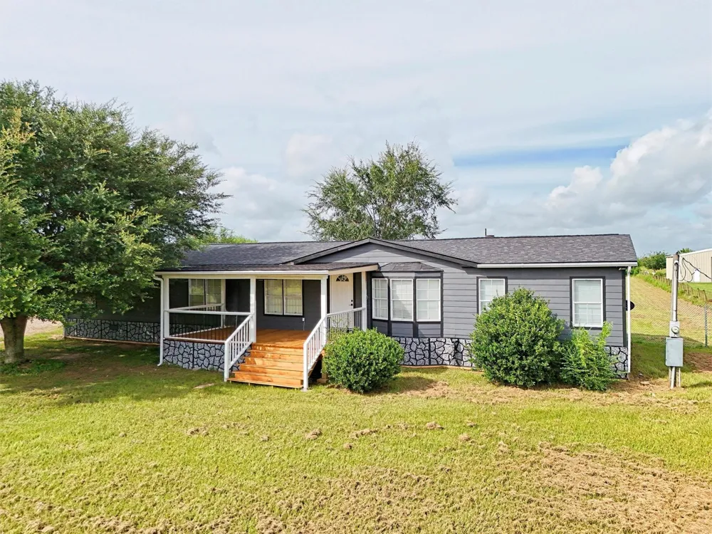 1955 Lauren Lane Sealy, TX 77474