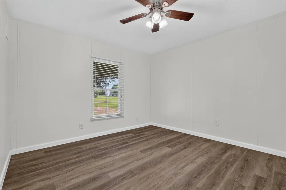 1955 Lauren Lane Sealy, TX 77474