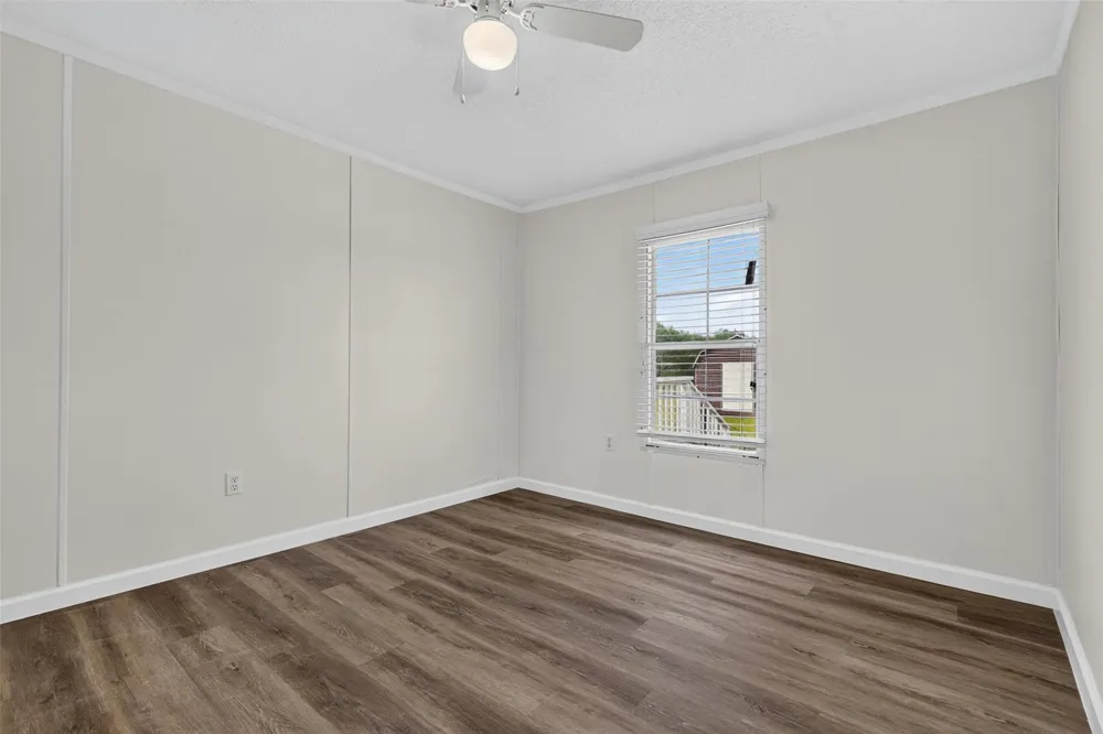 1955 Lauren Lane Sealy, TX 77474
