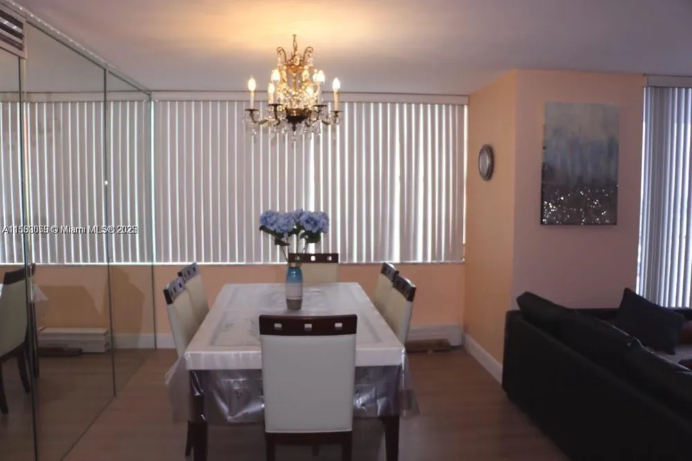 2780 NE 183rd St #1701 Aventura, FL 33160