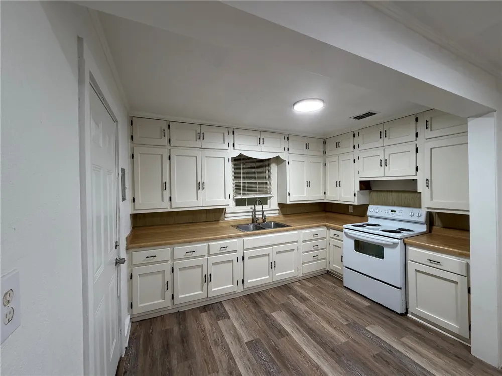 4101 Elizabeth Texarkana, TX 75503