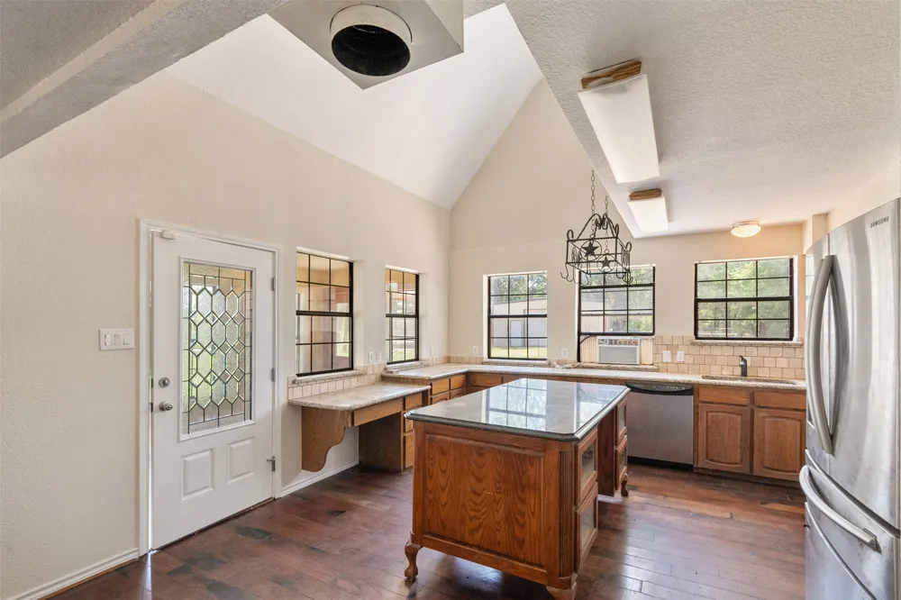 2090 Cr-104 Kaufman, TX 75142