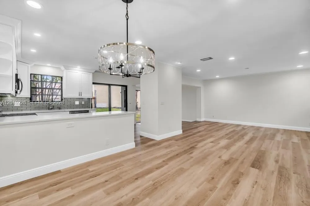 3454 Laurel Oaks Ln Hollywood, FL 33021
