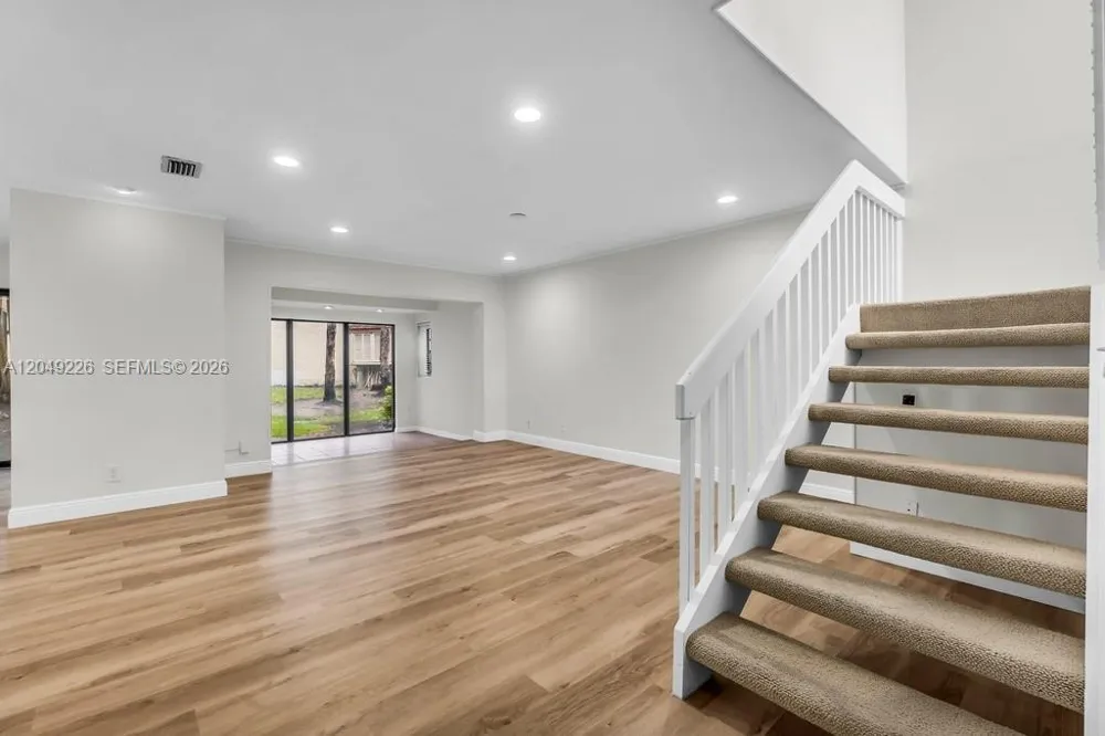 3454 Laurel Oaks Ln Hollywood, FL 33021