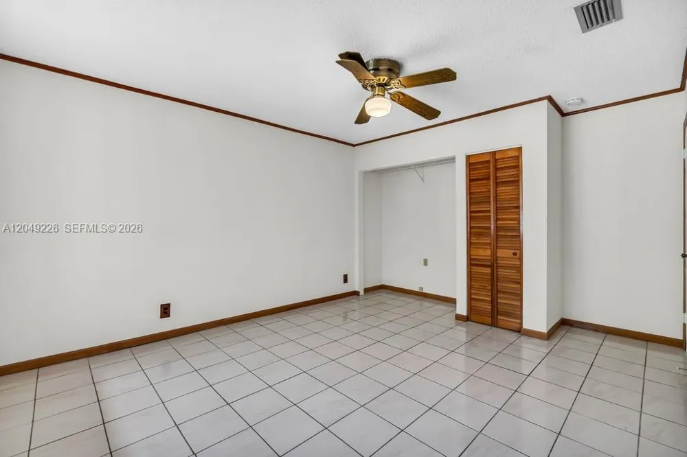 3454 Laurel Oaks Ln Hollywood, FL 33021