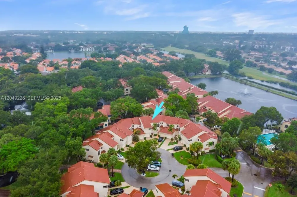 3454 Laurel Oaks Ln Hollywood, FL 33021