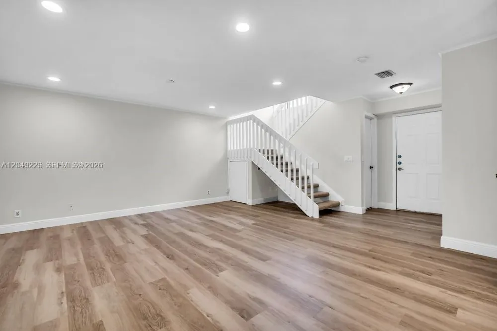 3454 Laurel Oaks Ln Hollywood, FL 33021