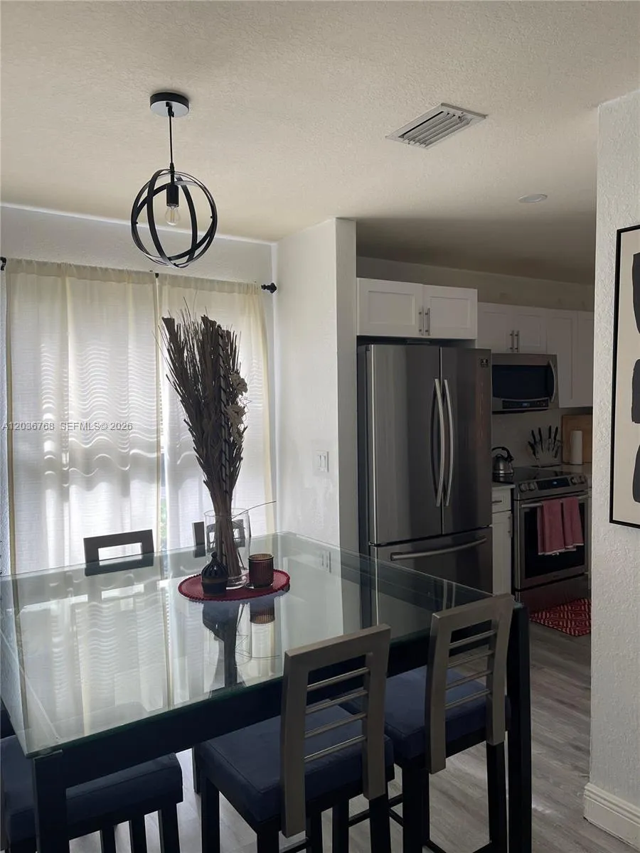 2432 SW 99th Way Miramar, FL 33025