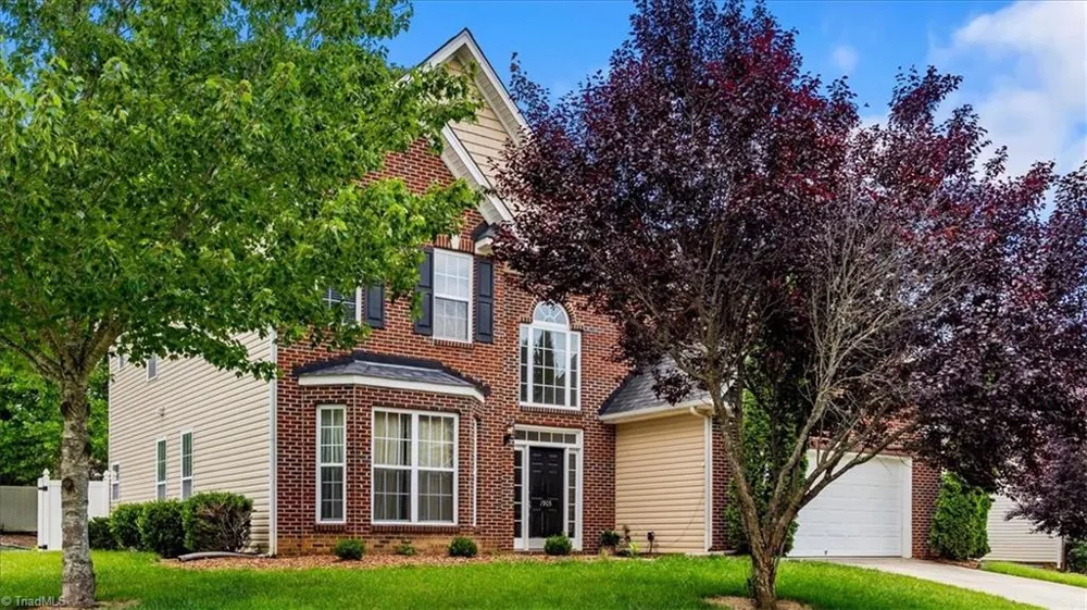 1905 Buckminster Drive Whitsett, NC 27377