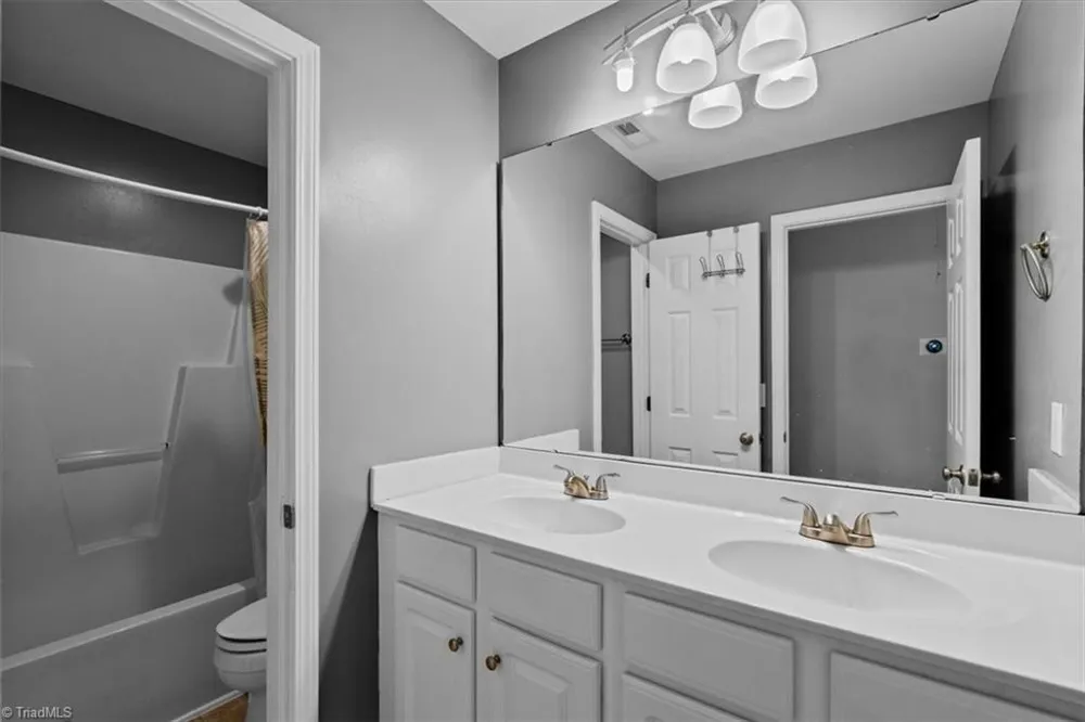 1905 Buckminster Drive Whitsett, NC 27377