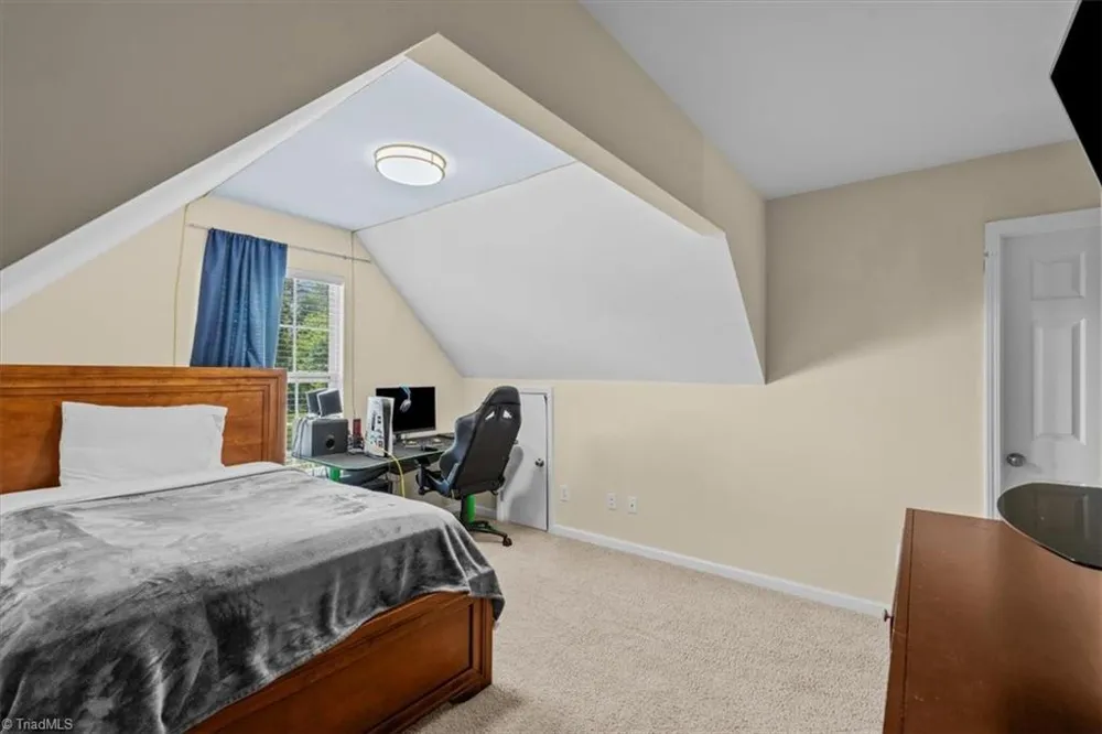 1905 Buckminster Drive Whitsett, NC 27377
