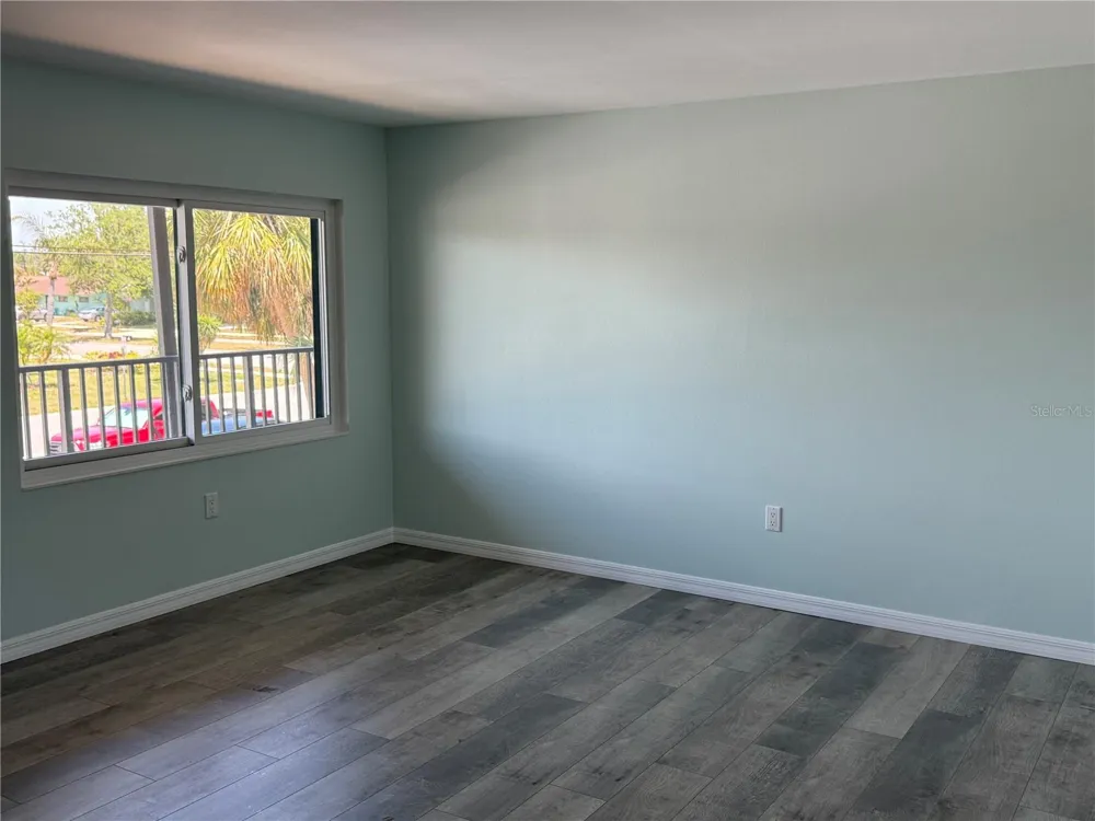 1258 BARBARA DRIVE #202 Venice, FL 34285