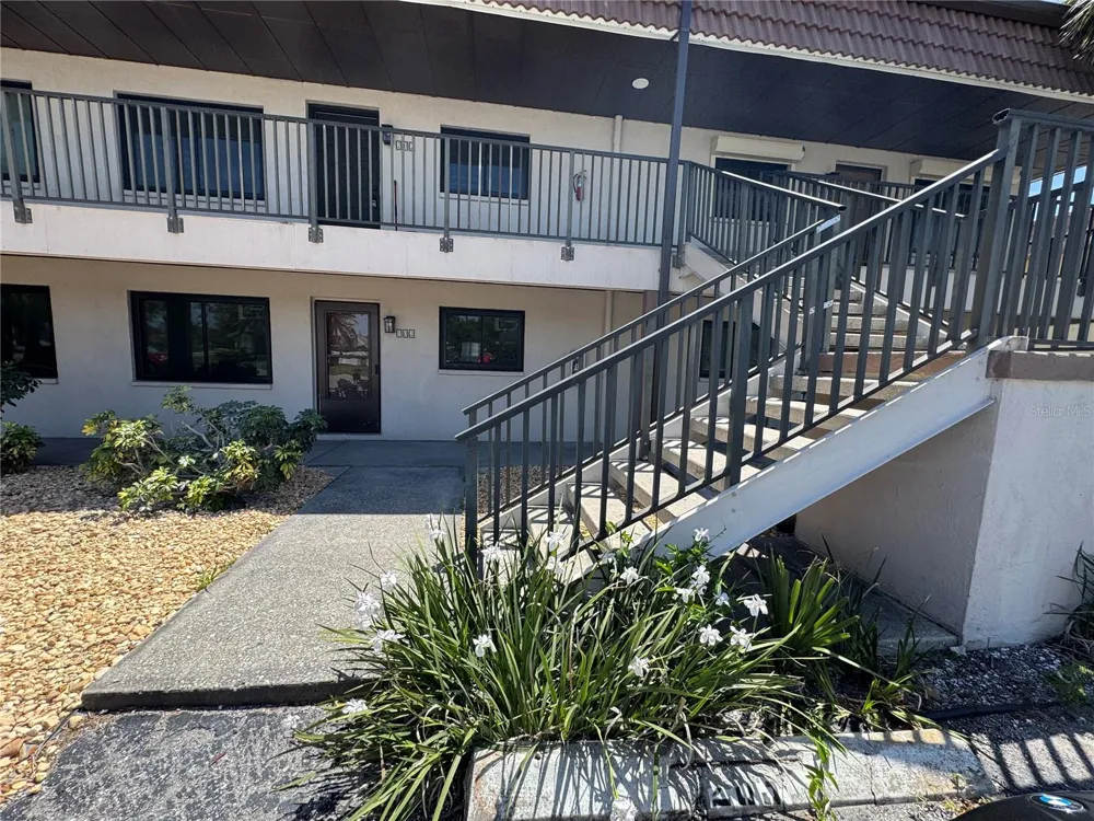 1258 BARBARA DRIVE #202 Venice, FL 34285