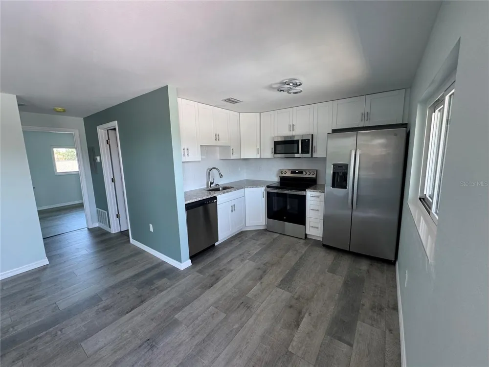 1258 BARBARA DRIVE #202 Venice, FL 34285