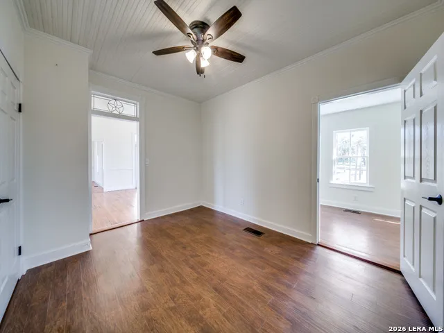 824 5A-2 High Street Comfort, TX 78624
