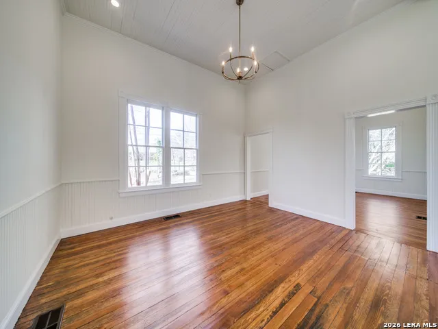 824 5A-2 High Street Comfort, TX 78624