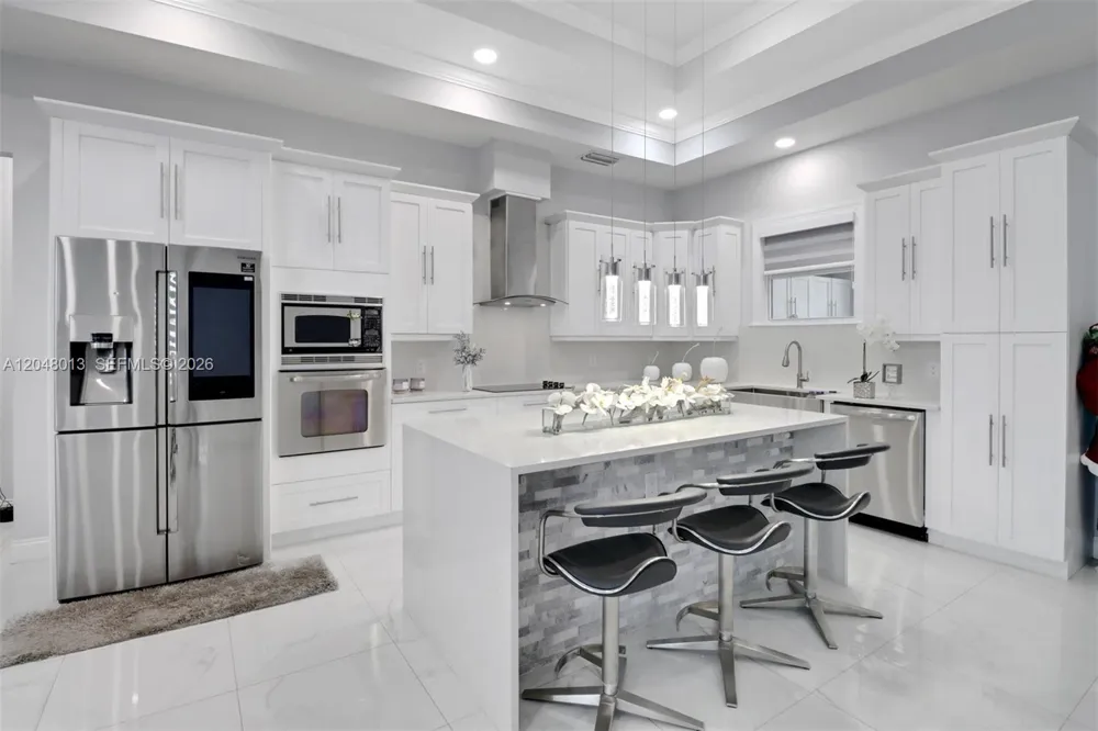 2394 45th Avenue NE Naples, FL 34120