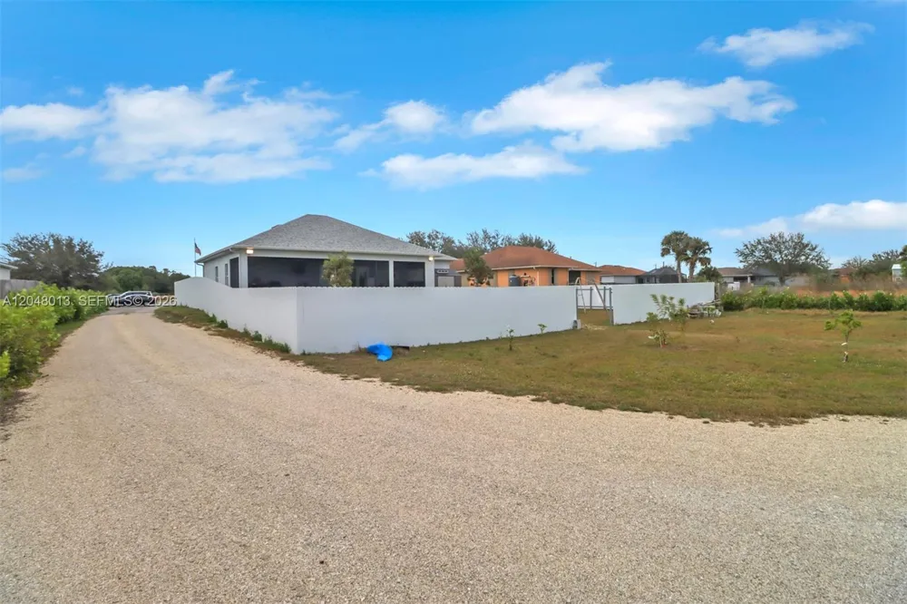 2394 45th Avenue NE Naples, FL 34120
