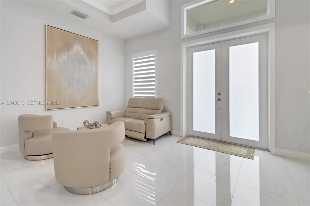 2394 45th Avenue NE Naples, FL 34120